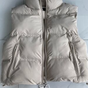 Zara Off-White Puffer Vest